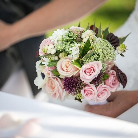 wedding-4743383-480_1680359049.jpg